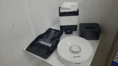 ROBOROCK Q7 MAX PLUS BEYAZ ROBOT SÜPÜRGE V(OUTLET)