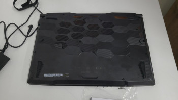 MSI KATANA 17 B12VFK-1031XTR I5-12450H 16G(OUTLET)