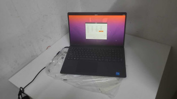 DELL VOSTR 3520 i5-1235U 8GB 512GB 15.6