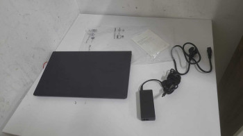 DELL VOSTR 3520 i5-1235U 8GB 512GB 15.6