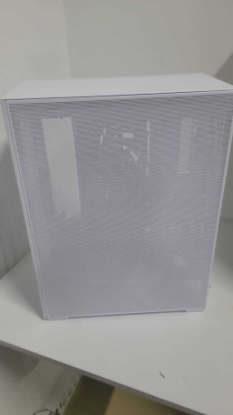 Lian Li SUP01 RGB Beyaz Mid Tower ATX Kasa(OUTLET)