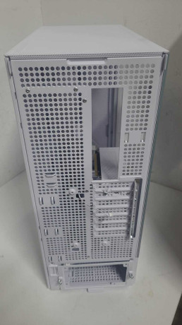 Lian Li SUP01 RGB Beyaz Mid Tower ATX Kasa(OUTLET)