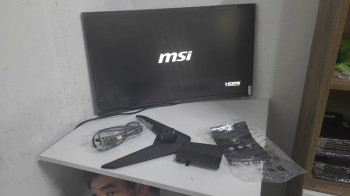 MSI 31.5