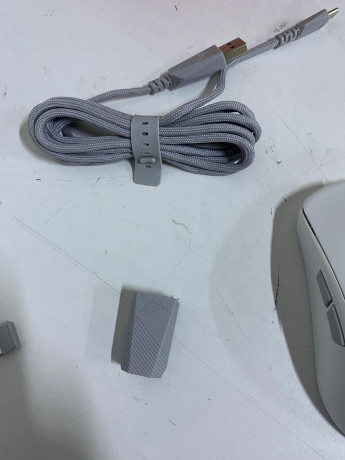 ASUS ROG HARPE ACE MINI WHITE MOUSE(OUTLET)