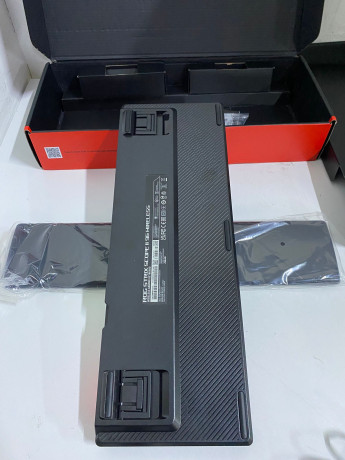 ROG STRIX SCOPE II 96 WIRELESS SIYAH KLAVY(OUTLET)