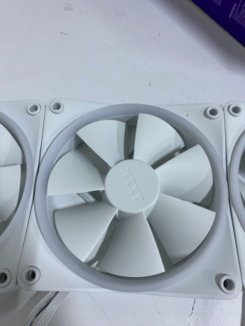 NZXT F120 RGB RF-R12TF-W1 TRIPLE BEYAZ FAN(OUTLET)