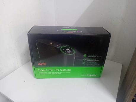 APC BACK-UPS PRO 2200VA/1320W UPS(OUTLET)