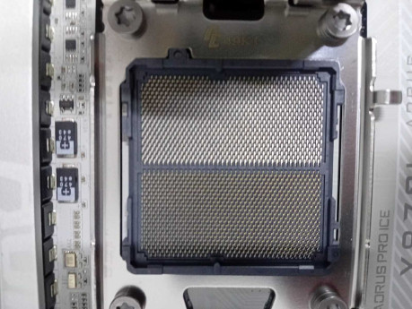 GIGABYTE ANAKART AM5 MINI-ITX X870I AORUS (OUTLET)