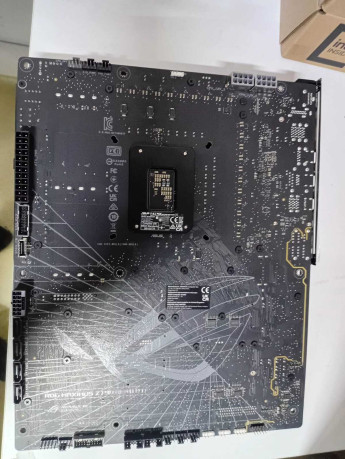 ASUS ROG MAXIMUS Z790 HERO BTF INTEL Z790(OUTLET)