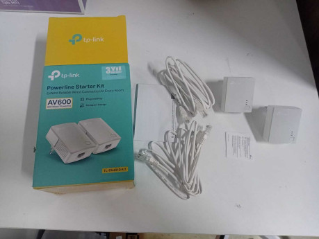 TP-LINK TL-PA4010KIT 600MBPS POWERLINE ADA(OUTLET)