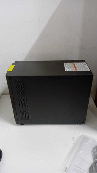 SCHNEIDER SPM3KI-TR 3000 VA ONLINE UPS(OUTLET)