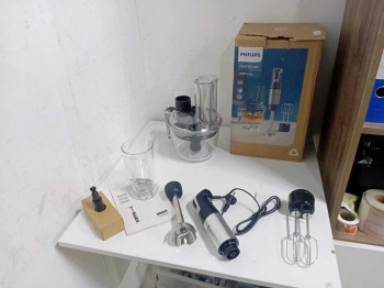 PHILIPS 5000 SERISI HR2695/01 1200 W BLEND(OUTLET)