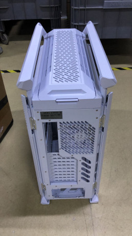 ASUS GR701 ROG HYPERION WHITE KASA(OUTLET)