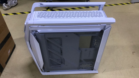 ASUS GR701 ROG HYPERION WHITE KASA(OUTLET)