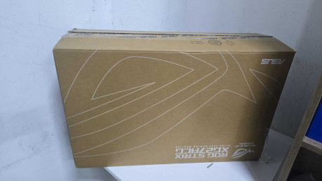 ASUS ROG STRIX XG27ACG 27'''' 180HZ 1MS WQHD(OUTLET)