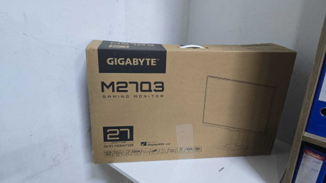 GIGABYTE M27Q3 27