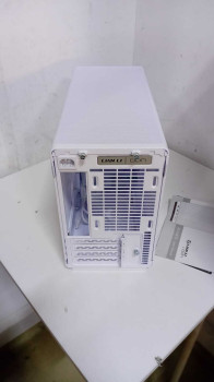 Lian Li Dan Case A3 Beyaz M-ATX Mini-Tower(OUTLET)