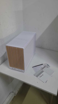 Lian Li Dan Case A3 Beyaz Ahşap Cam Panel (OUTLET)