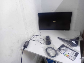 MSI 23.8 MAG244F (FHD) RAPID IPS FLAT(OUTLET)