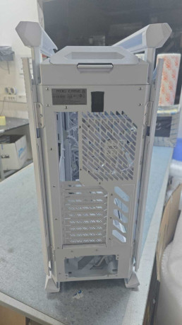 ASUS GR701 ROG HYPERION WHITE KASA(OUTLET)