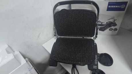 KORKMAZ A328-05  TOSTKOLIK INOX TOST 1800W(OUTLET)