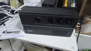 BVS1000I-GR SCHNEIDER LINE INTERACTIVE UPS(OUTLET)