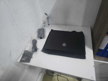 MSI RAIDER A18 HX A9WHG-266TR R9-9955 32GB(OUTLET)