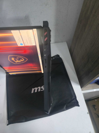 MSI RAIDER A18 HX A9WHG-266TR R9-9955 32GB(OUTLET)