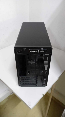 Lian Li Dan Case A3 Siyah Ahşap Cam Panel (OUTLET)