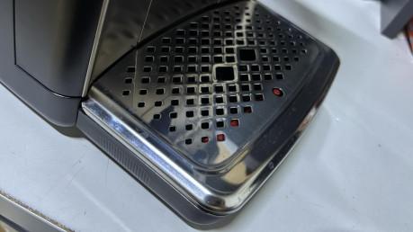 PHILIPS 3300 SERISI EP3347/90 ESPRESSO MAK(OUTLET)