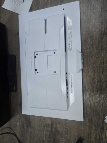 GIGABYTE M27UP ICE 27