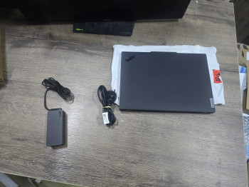 LENOVO P14S 21MFS2MQ00 R7 PRO - 8840HS 16G(OUTLET)