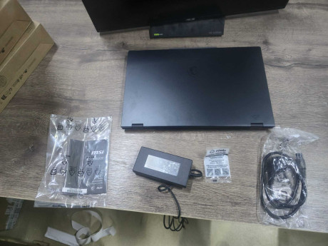 MSI NB CROSSHAIR A17 HX D8WGKG-012XTR NOTE(OUTLET)