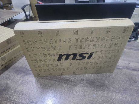 MSI CYBORG 17 B13WGKG-251XTR INTEL CORE I7(OUTLET)