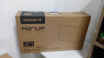 GIGABYTE M27UP 27
