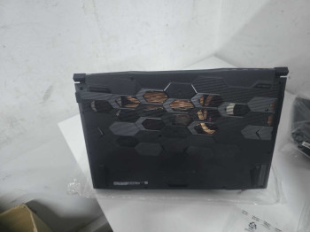 MSI KATANA 17 HX B14WGK-048XTR I9-14900HX (OUTLET)