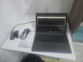 HP 250 G10 B9YT2ET i7-1355U 16GB 512GB 15.(OUTLET)