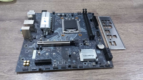 COLORFUL BATTLE-AX A620M-D PRO V14 DDR5 76(OUTLET)