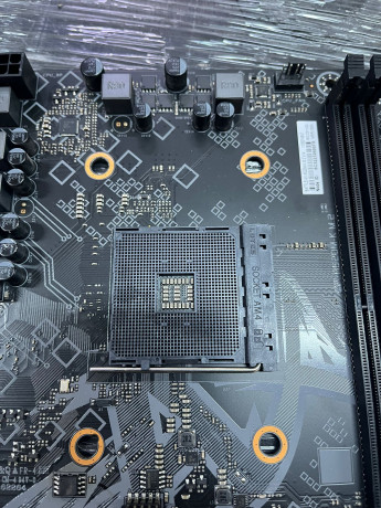 COLORFUL BATTLE-AX A520M-K M.2 V14 DDR4 32(OUTLET)