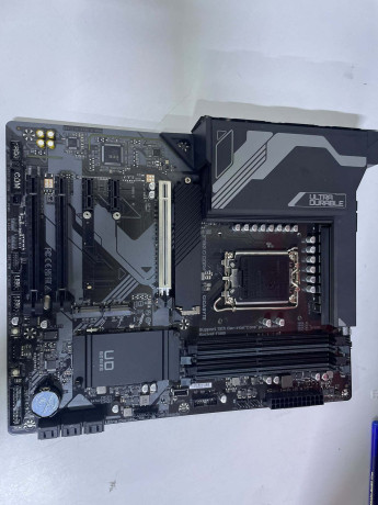 GIGABYTE Z790 D INTEL LGA 1700 DDR4 5333MH(OUTLET)
