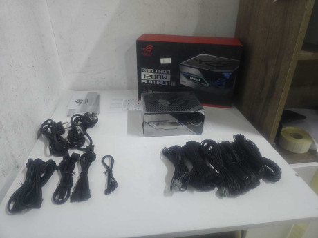 ASUS ROG-THOR-1200P3 PLATINUM III 1200W PS(OUTLET)