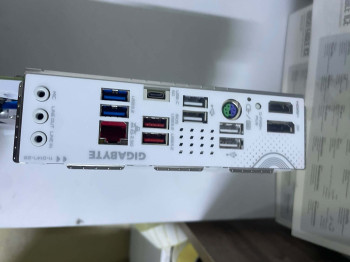 GIGABYTE B850 EAGLE ICE AMD ANAKART(OUTLET)