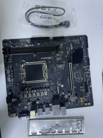 MSI PRO A620M-E AMD A620 AM5 SOKET DDR5 60(OUTLET)