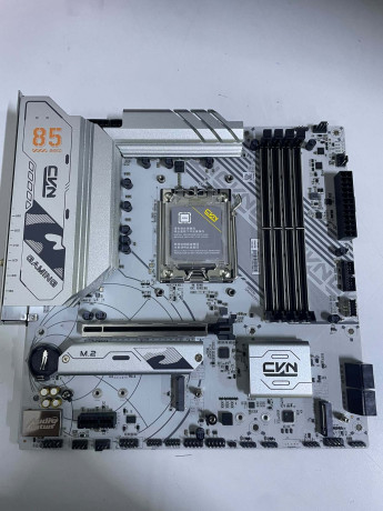 COLORFUL CVN B850M GAMING FROZEN V14A DDR5(OUTLET)