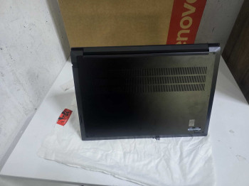 LENOVO THINKPAD 21SR007VTX U7-255H 16GB 1T(OUTLET)