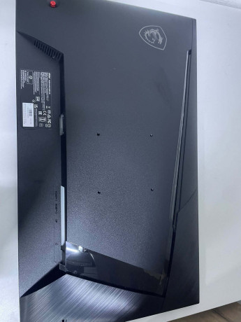 MSI 27
