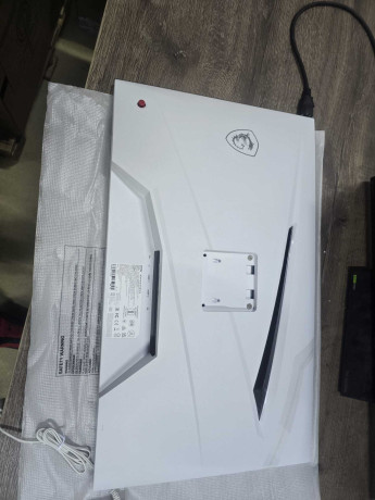 MSI 27 MAG 274QRFW X32 320HZ 0.5MS GAMING (OUTLET)